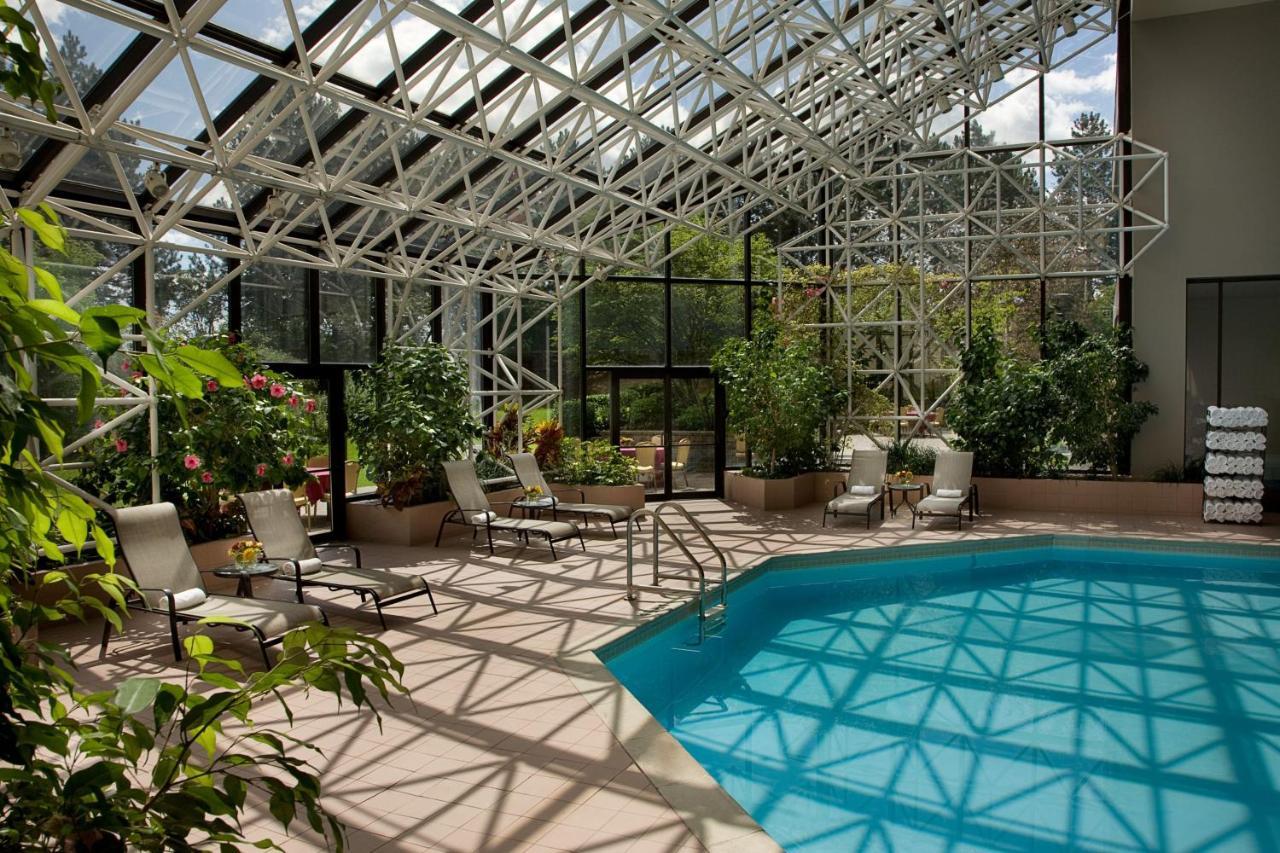 Toronto Airport Marriott Hotel Экстерьер фото