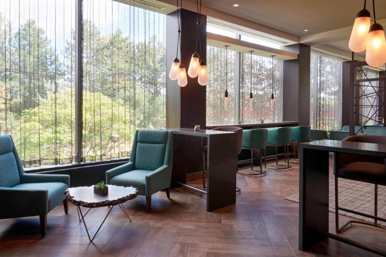 Toronto Airport Marriott Hotel Экстерьер фото