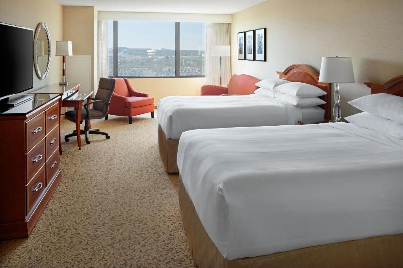 Toronto Airport Marriott Hotel Экстерьер фото