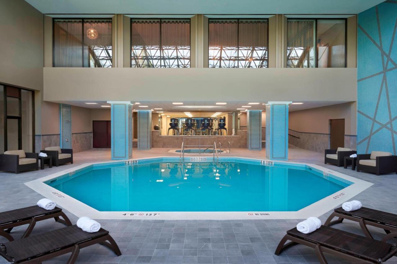Toronto Airport Marriott Hotel Экстерьер фото
