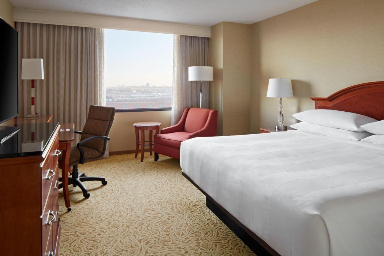 Toronto Airport Marriott Hotel Экстерьер фото