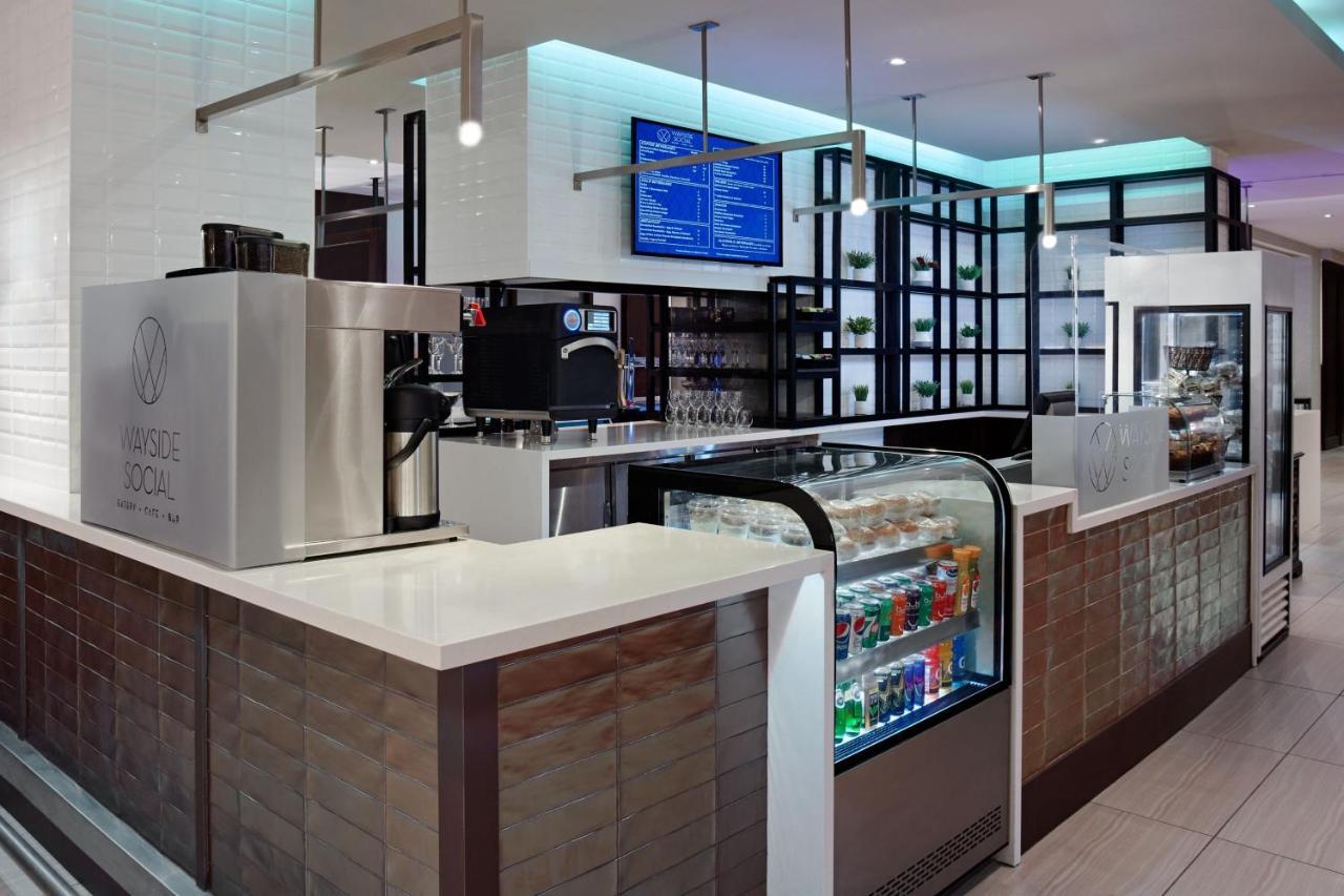 Toronto Airport Marriott Hotel Экстерьер фото