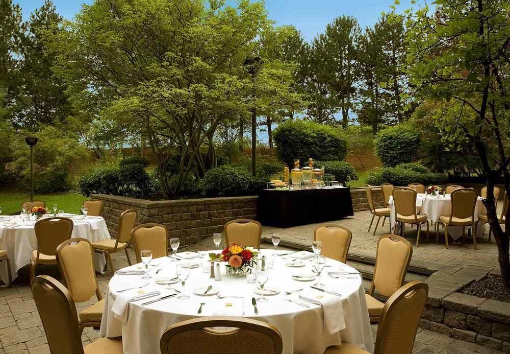 Toronto Airport Marriott Hotel Экстерьер фото